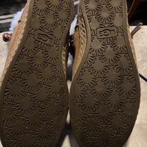 Women’s size 7.5 UGG booties gently worn color chestnut